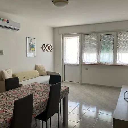 Casa Sul Corso Di לידו מריני